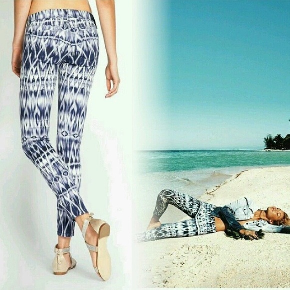 GUESS Brittney Abstract-Print Mid-Rise  Leggings - Picture 5 of 5